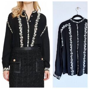 NWOT Stellah NY Floral Embroidered Button Down Blouse in Black & White Size S